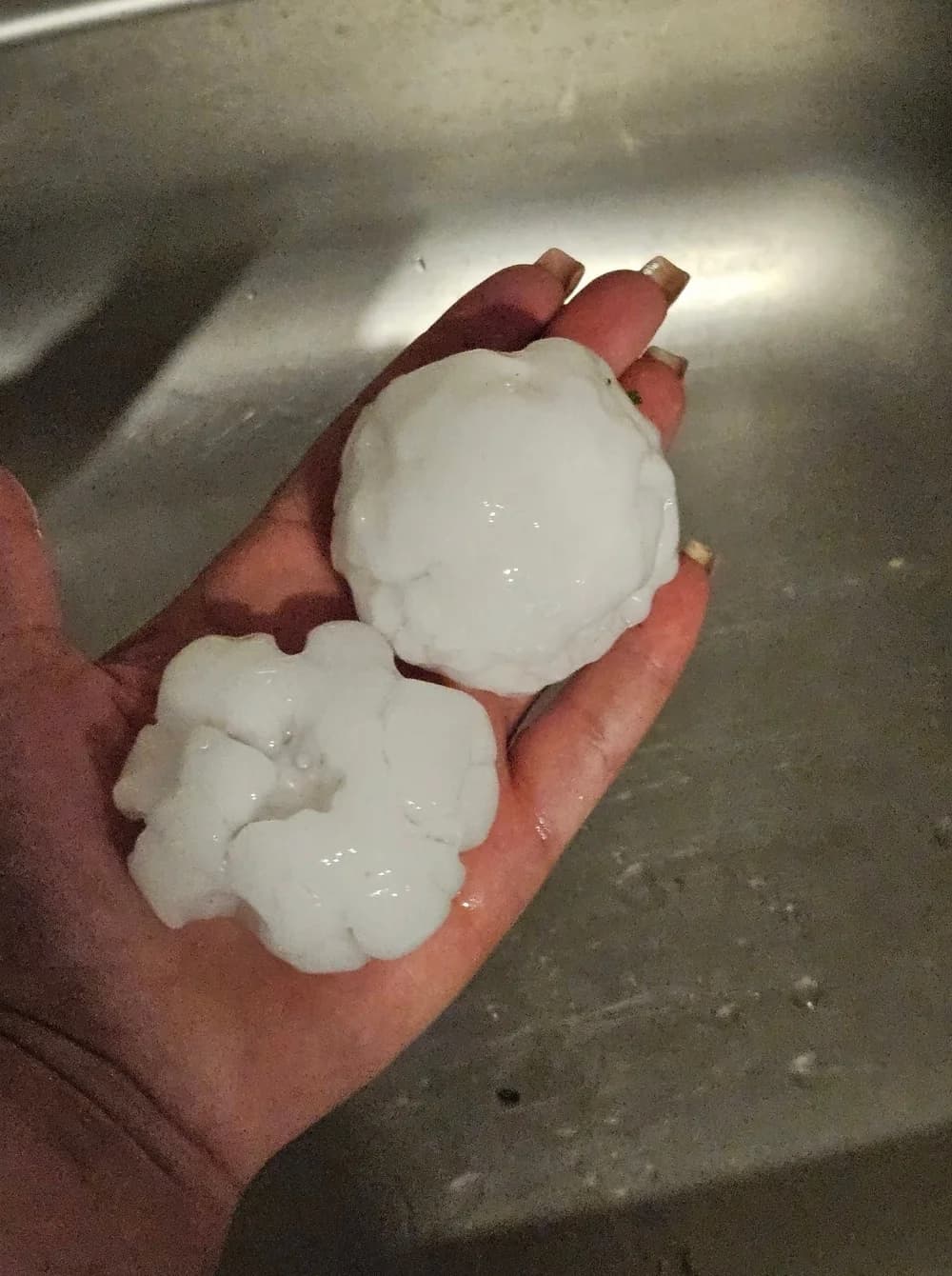 FOTO: Nevrijeme praćeno tučom poharalo istočni dio naše i susjednu županiju
