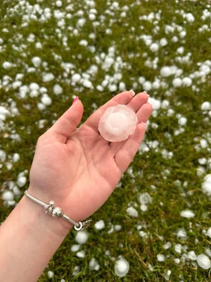 FOTO: Nevrijeme praćeno tučom poharalo istočni dio naše i susjednu županiju