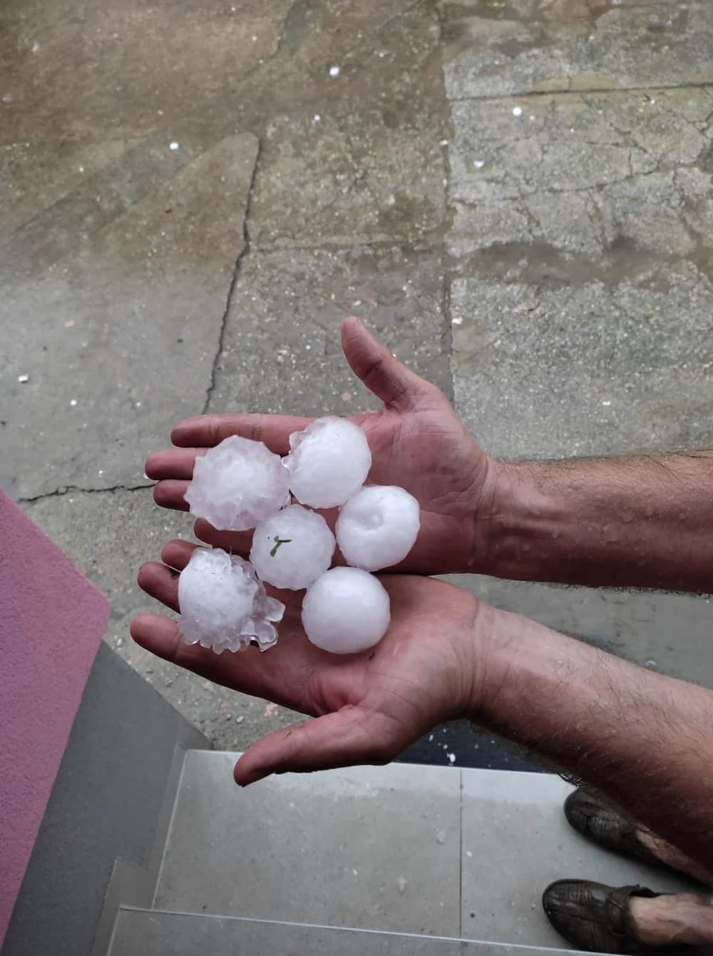 FOTO: Nevrijeme praćeno tučom poharalo istočni dio naše i susjednu županiju