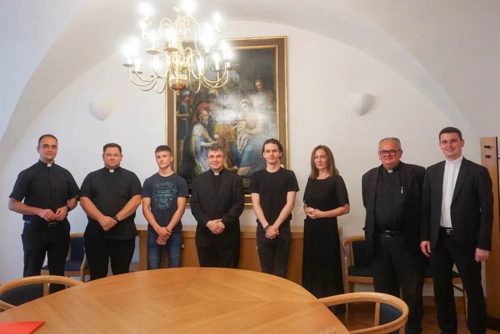 Biskup Ivo primio kandidate za Kolegij Požeške biskupije i ravnateljicu Caritasa