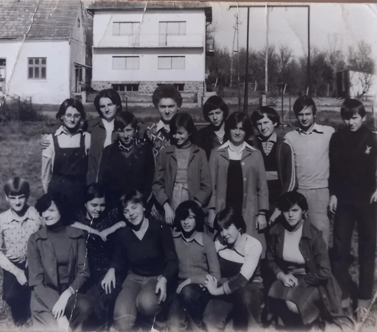 Nakon 40 godina, ponovo skupa: Okupljanje bivšig učenika OŠ Grigora Viteza iz Poljane