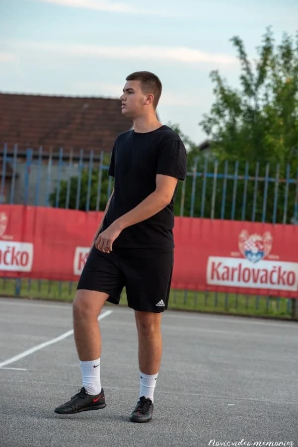 FOTO: Hrvatski dragovoljac iz B. Drenovca novi pobjednik ’Memorijalnog turnira Šedevi-Zeba’