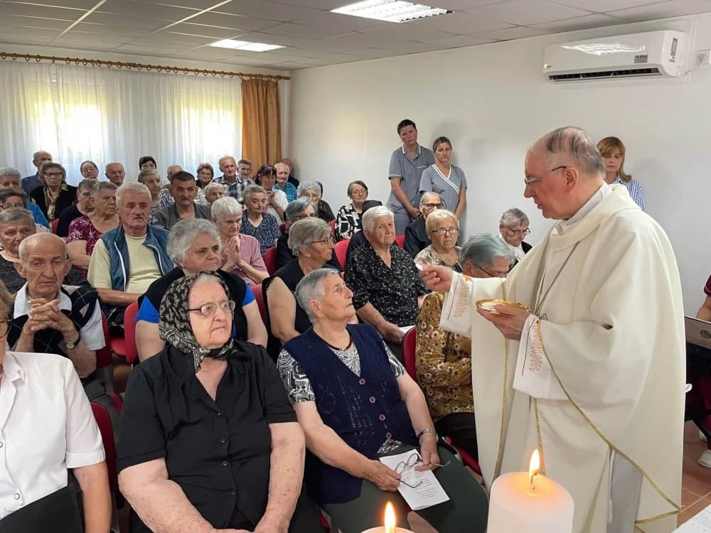Spomen 27. obljetnice Požeške biskupije u umirovljeničkom domu