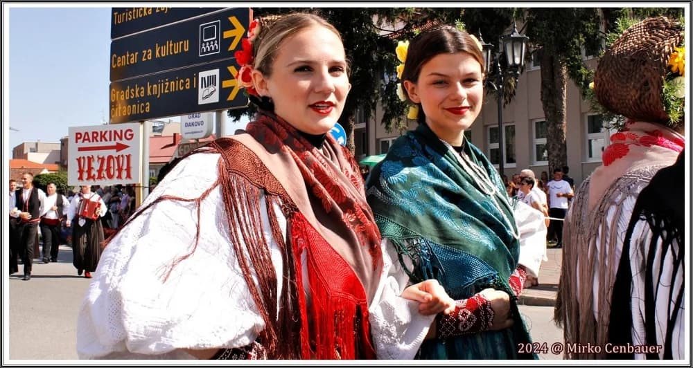 FOTO: KUD Berda iz Brestovca na Đakovačkim vezovima