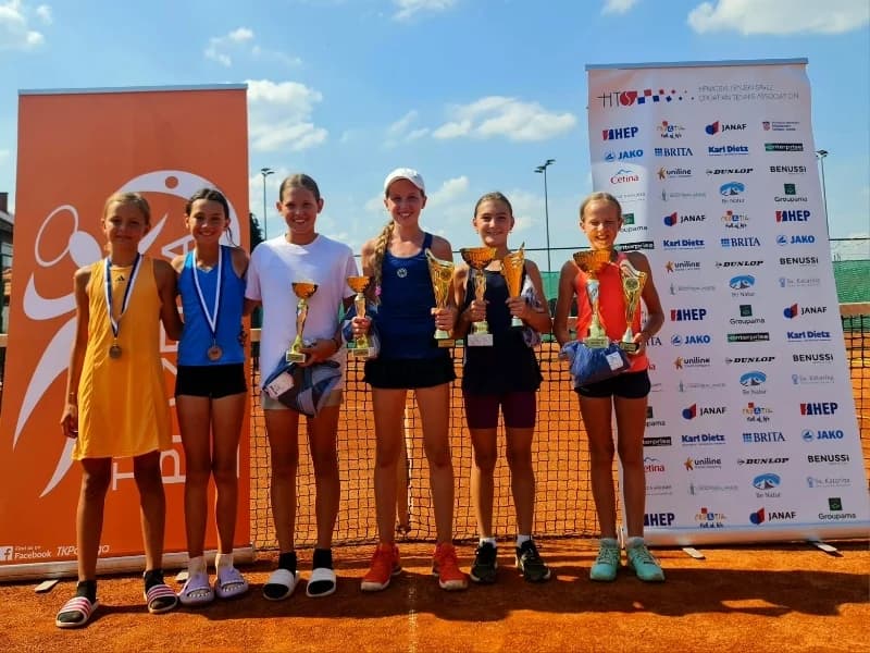TENIS: Otvoreno prvenstvo Požege do 12 godina