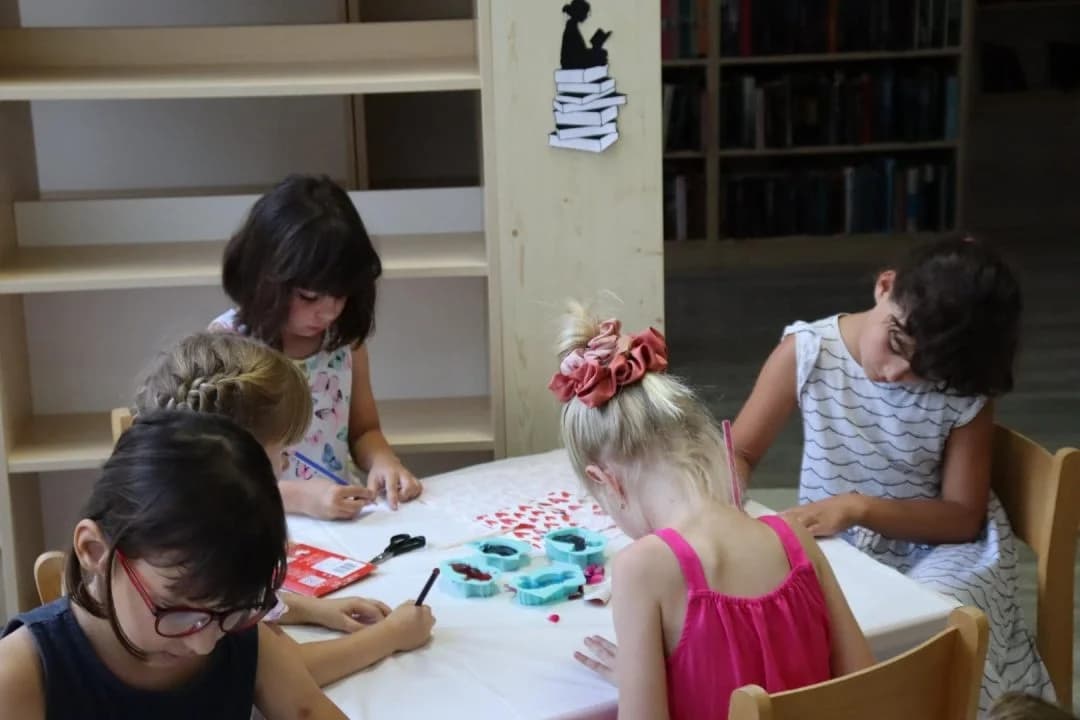 Radionica ’Sapunko’ u Kutjevu: Članovi Udruge La Bella Vita učili djecu izrađivati sapune