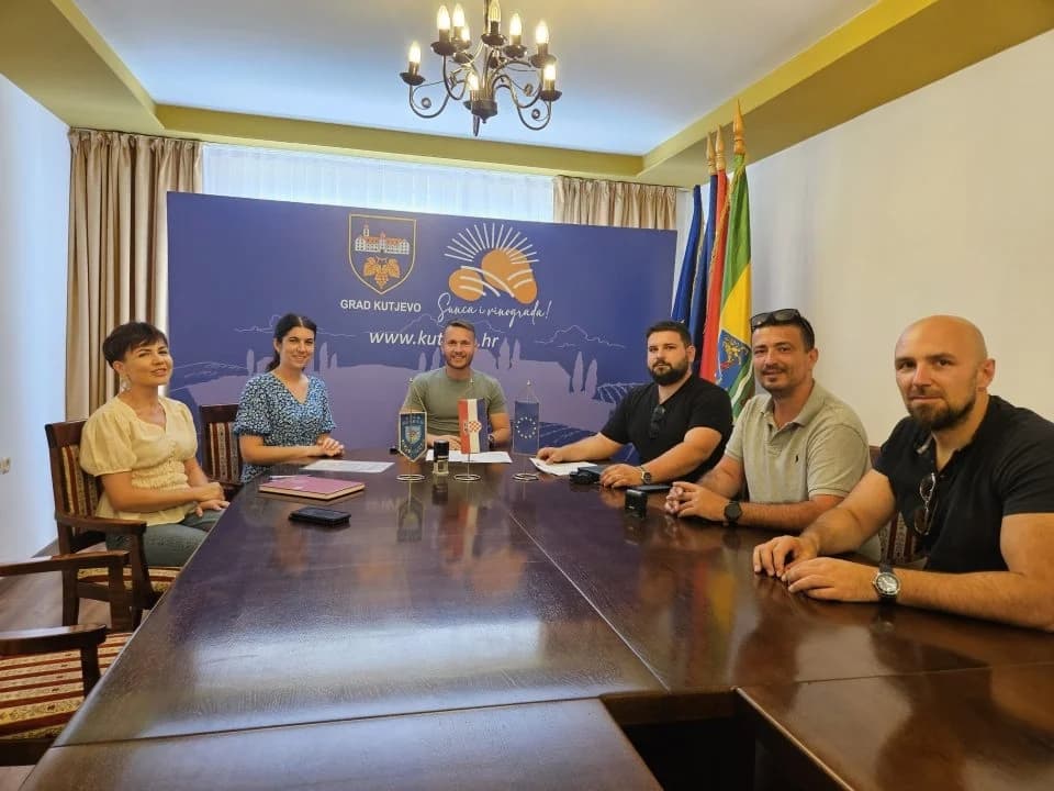 Vetovo će dobiti vrtić, potpisani ugovori o izgradnji