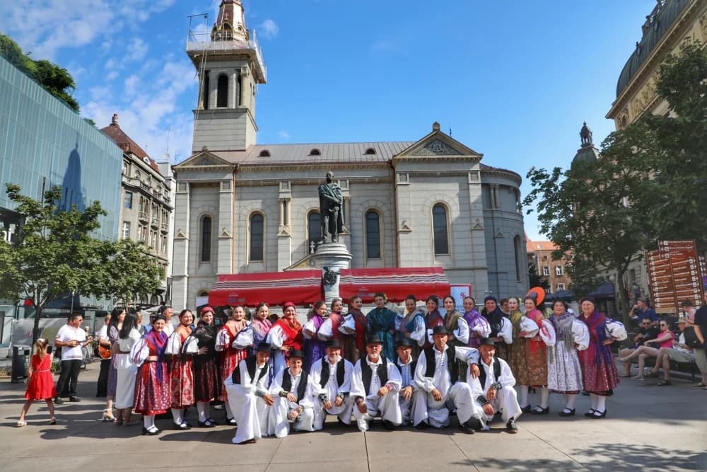 Muzej bećarca predstavljen na ulicama Zagreba