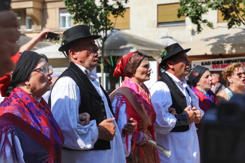 Muzej bećarca predstavljen na ulicama Zagreba