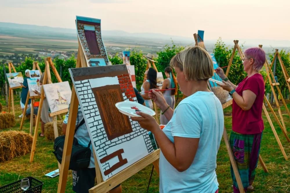 FOTO: Umjetnost, vino i zabava na vili Vinkomir u Kutjevu
