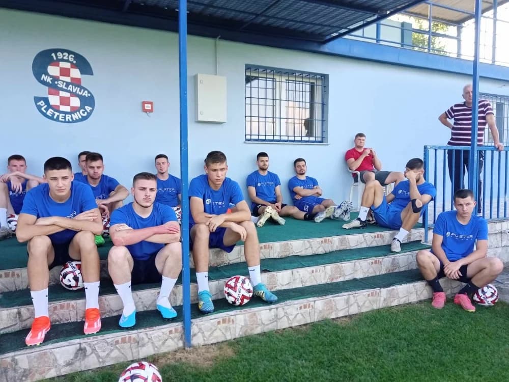 Odzvonilo je odmoru u Slaviji: Parmaković održao prozivku, priključila se iskusna imena