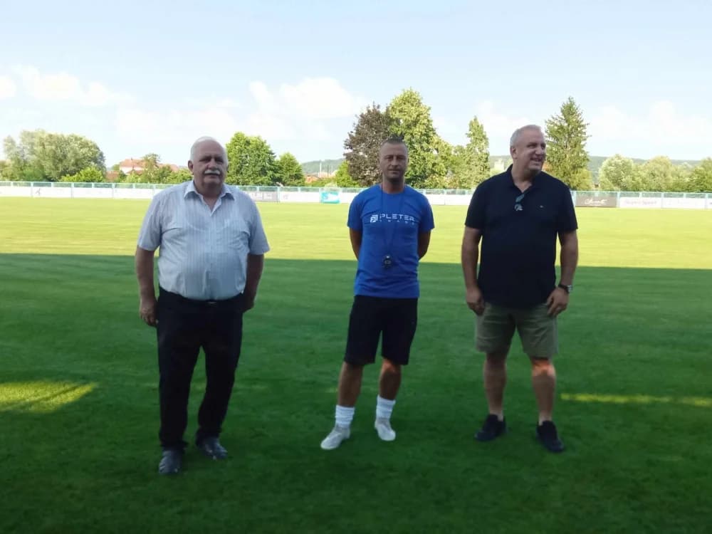 Odzvonilo je odmoru u Slaviji: Parmaković održao prozivku, priključila se iskusna imena