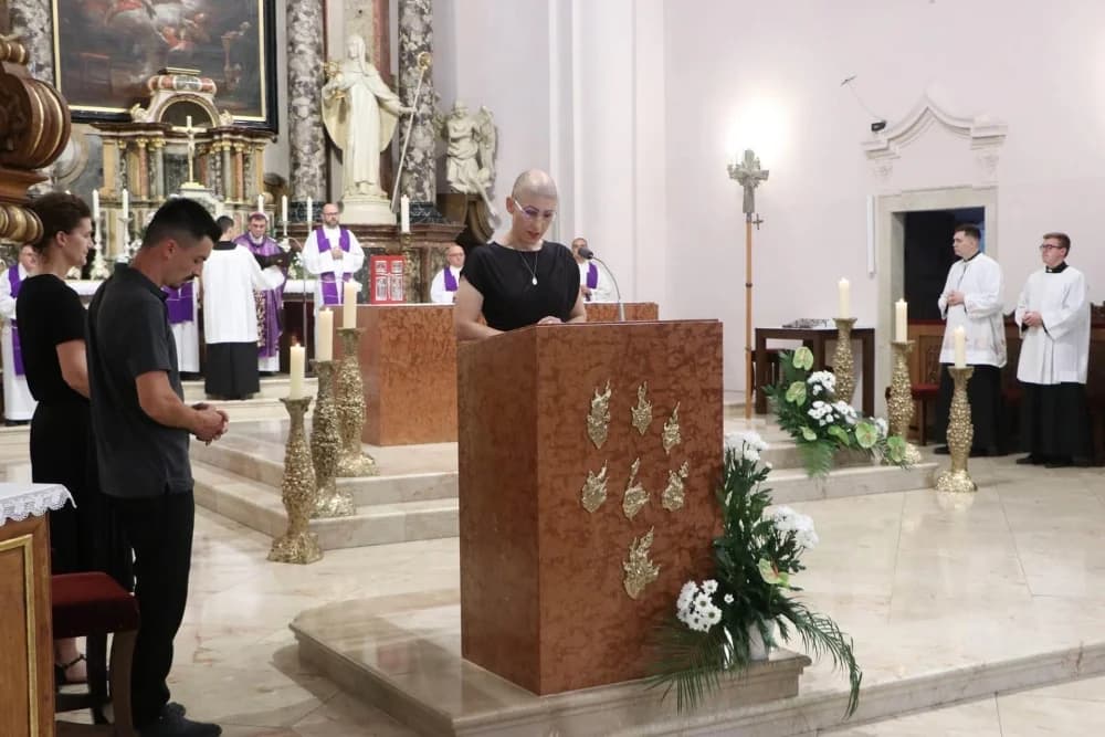 FOTO: Sprovod svećenika Dražena Akmačića u Požegi