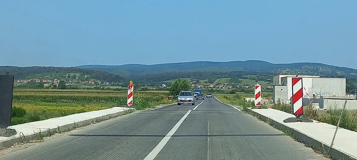 15.7. prošao i cesta kroz Frkljevce je otvorena, no jesu li radovi doista gotovi?