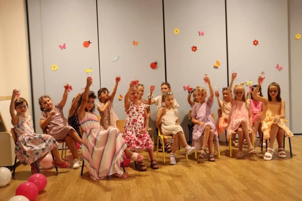 Beauty star radionica u Kutjevu, djevojčice uživale u uređivanju