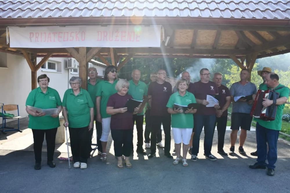 U Bjeliševcu održano svečano otvorenje ljetne pozornice Česke besede Bjeliševac