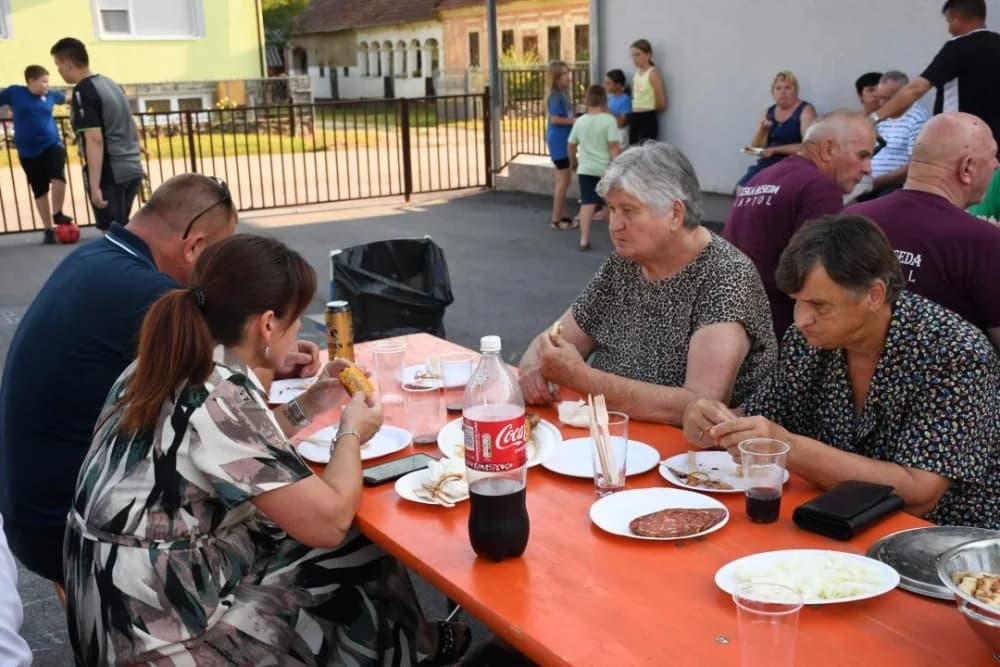 U Bjeliševcu održano svečano otvorenje ljetne pozornice Česke besede Bjeliševac