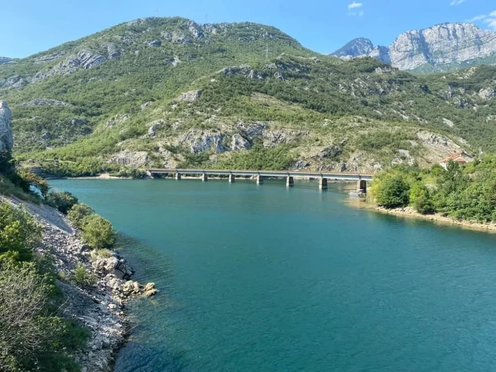 Kroz BiH do mora: Slavonci oduševljeni rutom sa skrivenim biserom: ’Jutro je, a janjci već na ražnju’