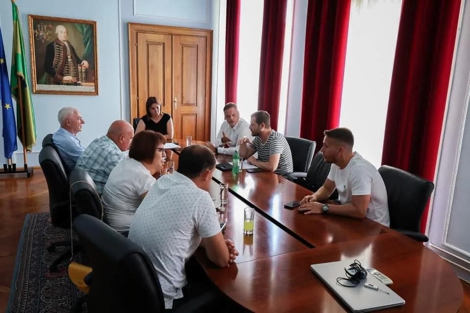 Katastrofalno stanje prometnica: Radovi Lipik-Dobrovac te Frkljevci-Kadanovci kasne, brza cesta upitna, a kroz Rešetare najranije iduće godine
