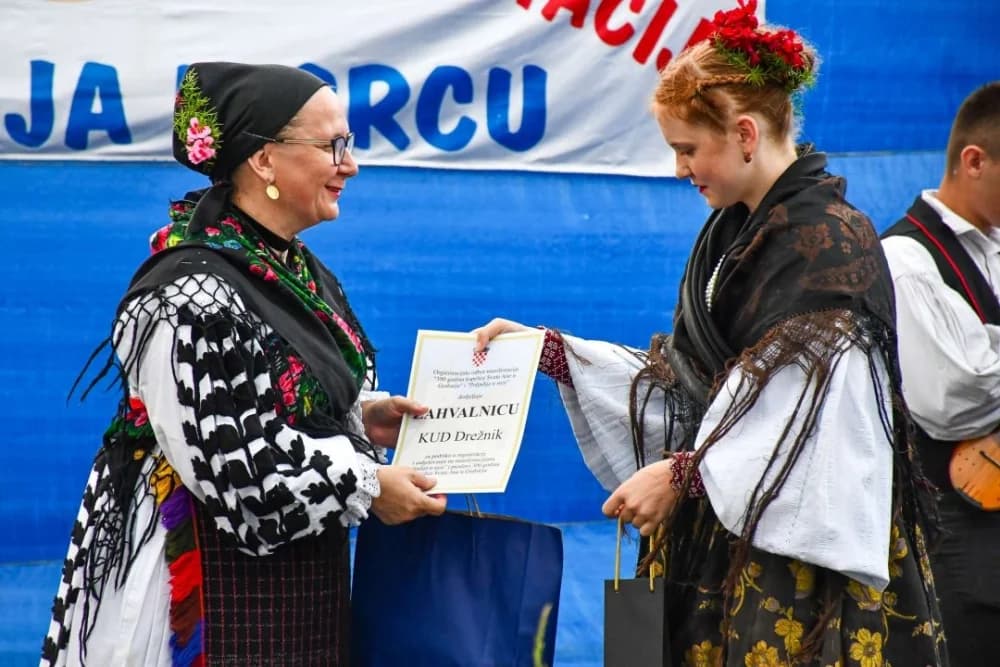 GRABARJE; Proslava 300. obljetnice Kapele sv. Ane i manifestacija “Poljadija u srcu”
