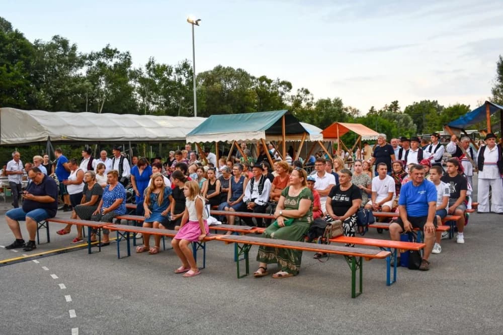 GRABARJE; Proslava 300. obljetnice Kapele sv. Ane i manifestacija “Poljadija u srcu”