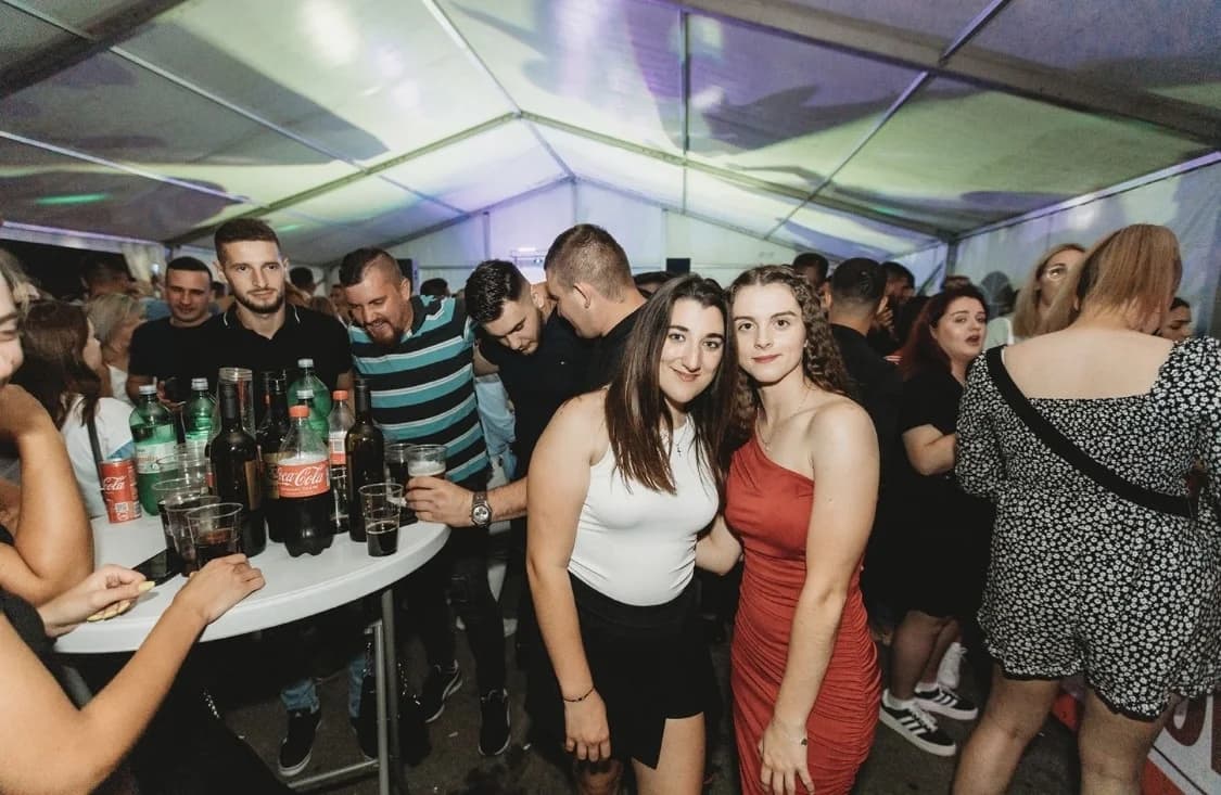 NAJAVA: U srijedu, 14.8., centar svih događanja Vetovačkog ljeta- koncert Ace Lukasa, Stele Rade, Paora i Legatto benda