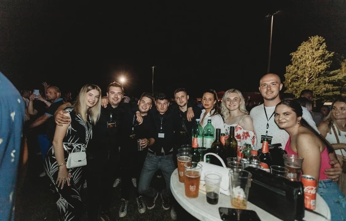 NAJAVA: U srijedu, 14.8., centar svih događanja Vetovačkog ljeta- koncert Ace Lukasa, Stele Rade, Paora i Legatto benda