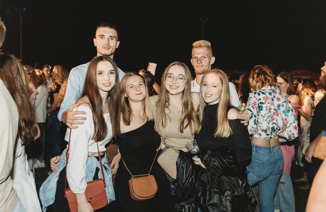 NAJAVA: U srijedu, 14.8., centar svih događanja Vetovačkog ljeta- koncert Ace Lukasa, Stele Rade, Paora i Legatto benda