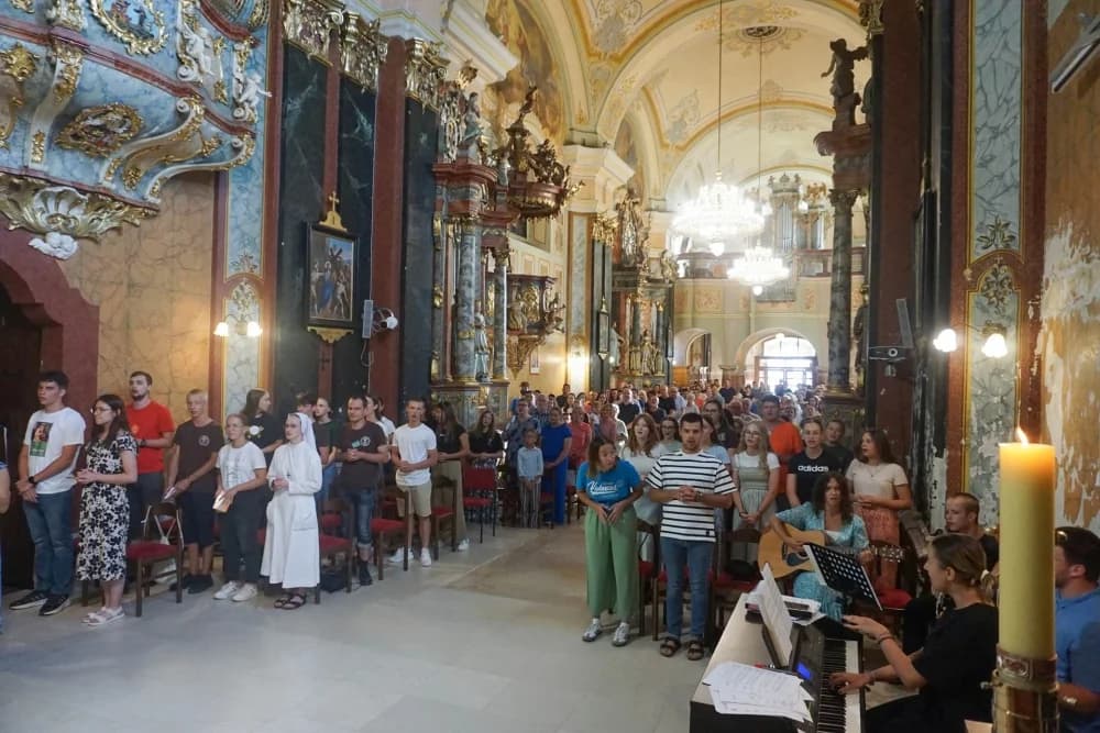 Euharistijsko slavlje prigodom završetka Hoda Franjevačke mladeži u Našicama