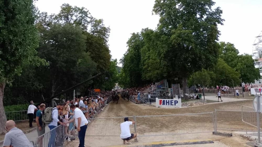 Kutjevački planinari, osim na Biokovu, uživali i u tradiciji Sinjske alke
