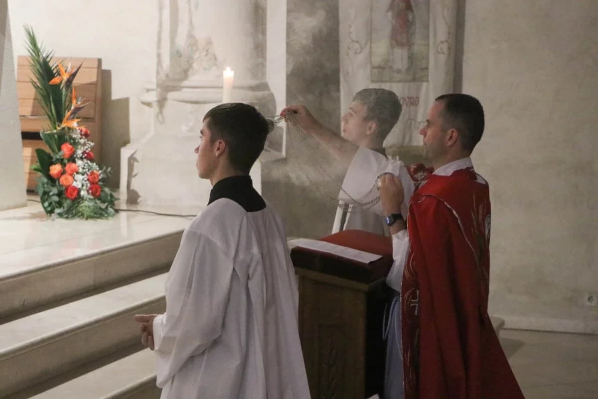Služba prvih Večernjih hvala u čast sv. Lovre i otvorenje bdijenja