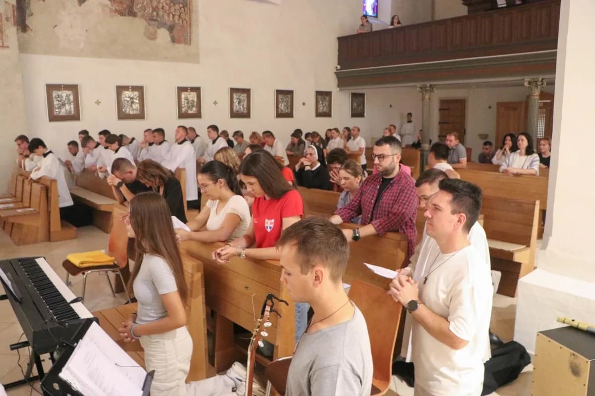 Služba prvih Večernjih hvala u čast sv. Lovre i otvorenje bdijenja