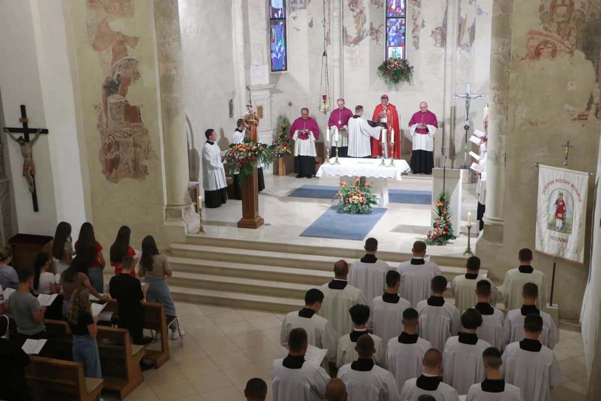 Služba prvih Večernjih hvala u čast sv. Lovre i otvorenje bdijenja