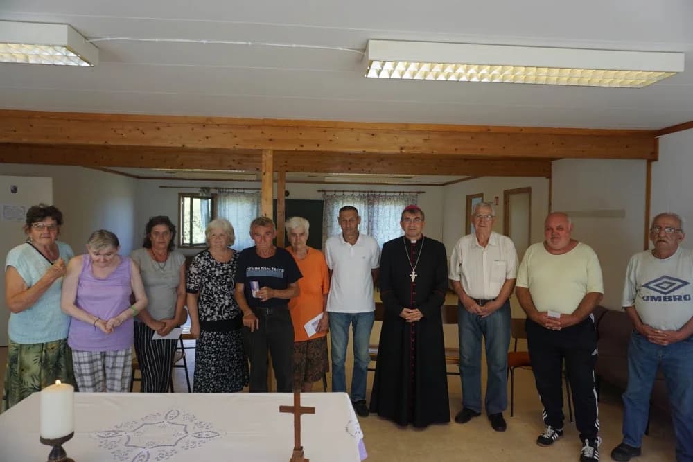 Biskup u posjeti prognaničkom naselju Kovačevac uoči blagdana sv. Lovre