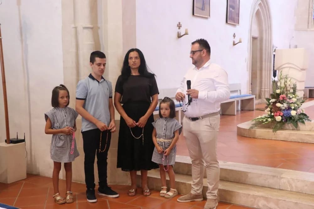 FOTO: Hodočašće obitelji s brojnom djecom u Voćin