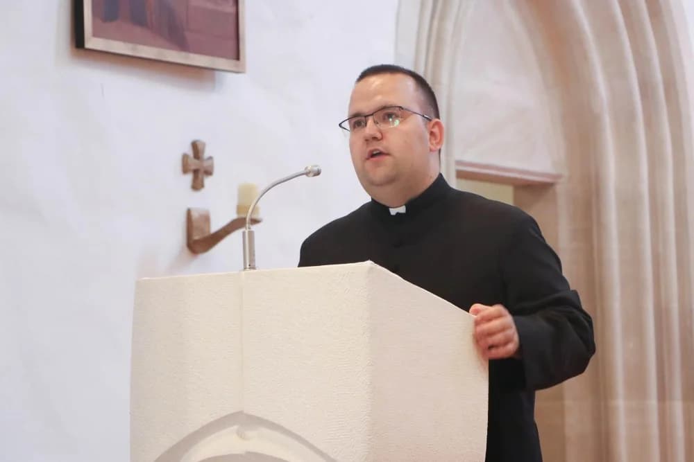 FOTO: Hodočašće obitelji s brojnom djecom u Voćin