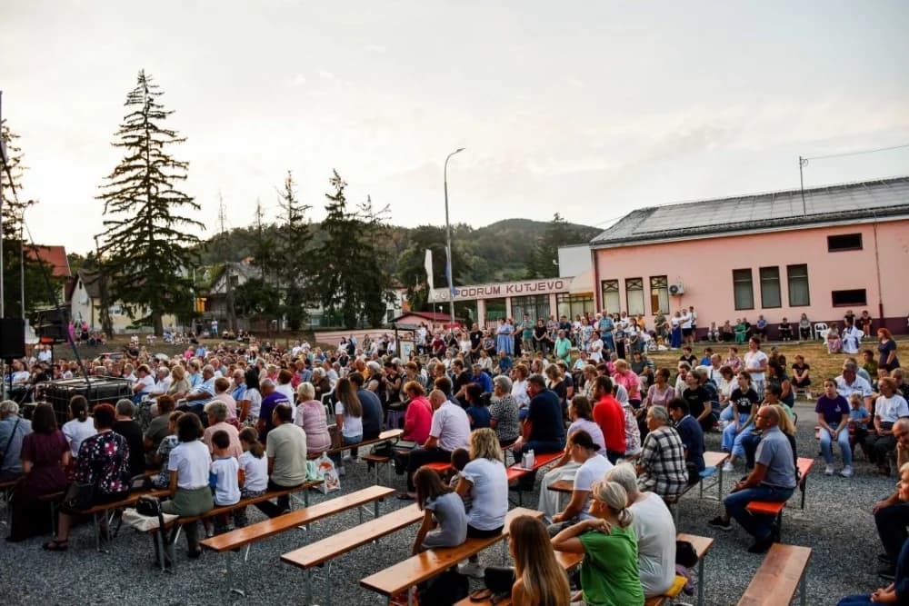 FOTO: Prvi dan Duhovnog vikenda u Kutjevu, 16.8.2024.