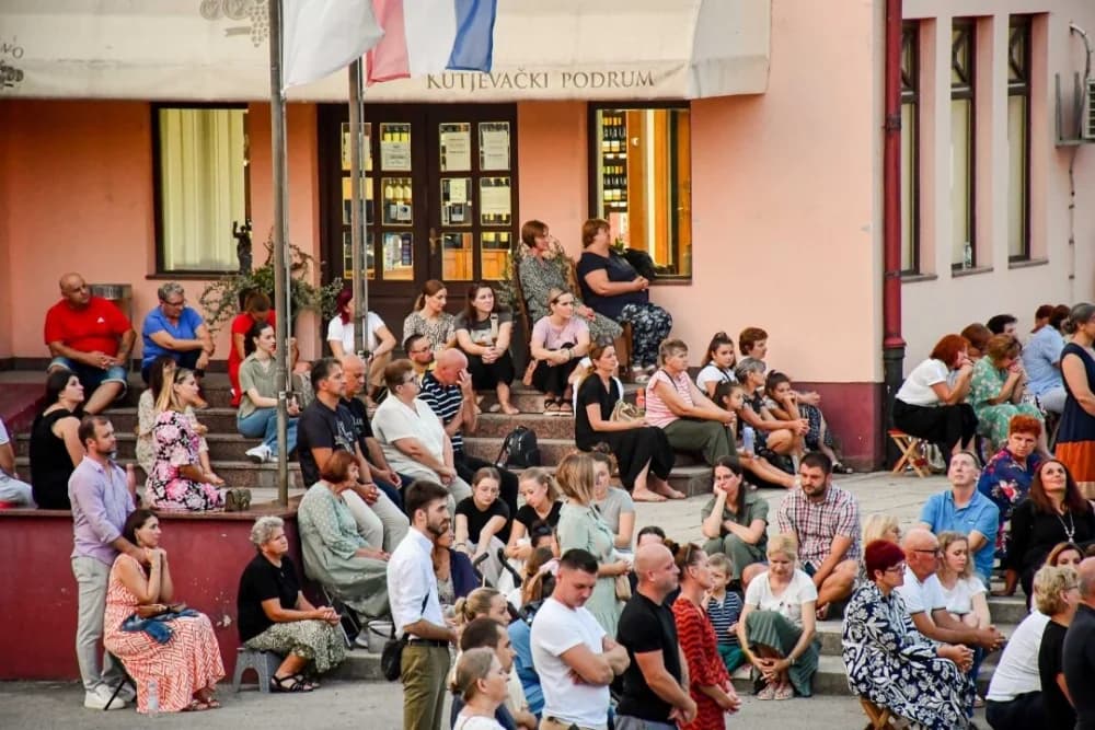 FOTO: Prvi dan Duhovnog vikenda u Kutjevu, 16.8.2024.