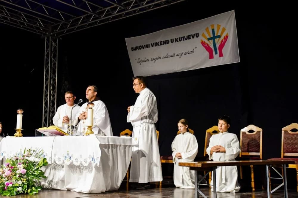 FOTO: Prvi dan Duhovnog vikenda u Kutjevu, 16.8.2024.