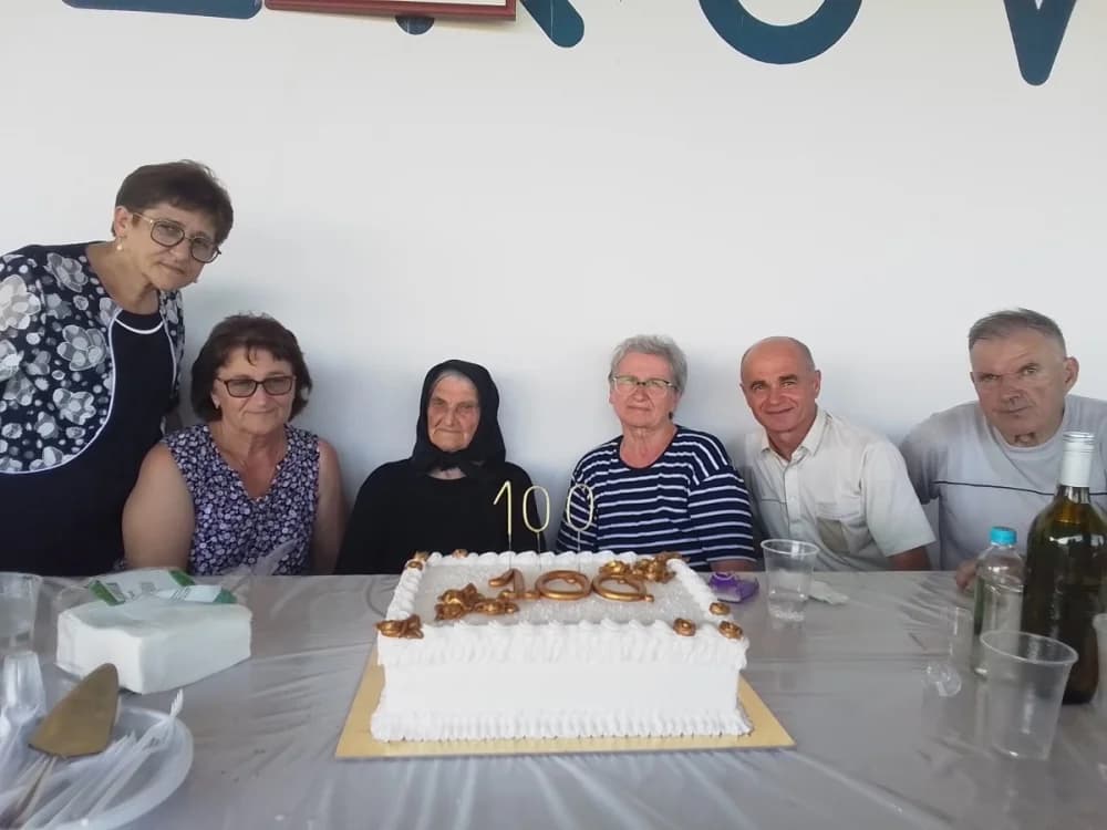 Dragica Liščević iz Sulkovaca proslavila 100. rođendan: Jedino nije postala šukunbaka!