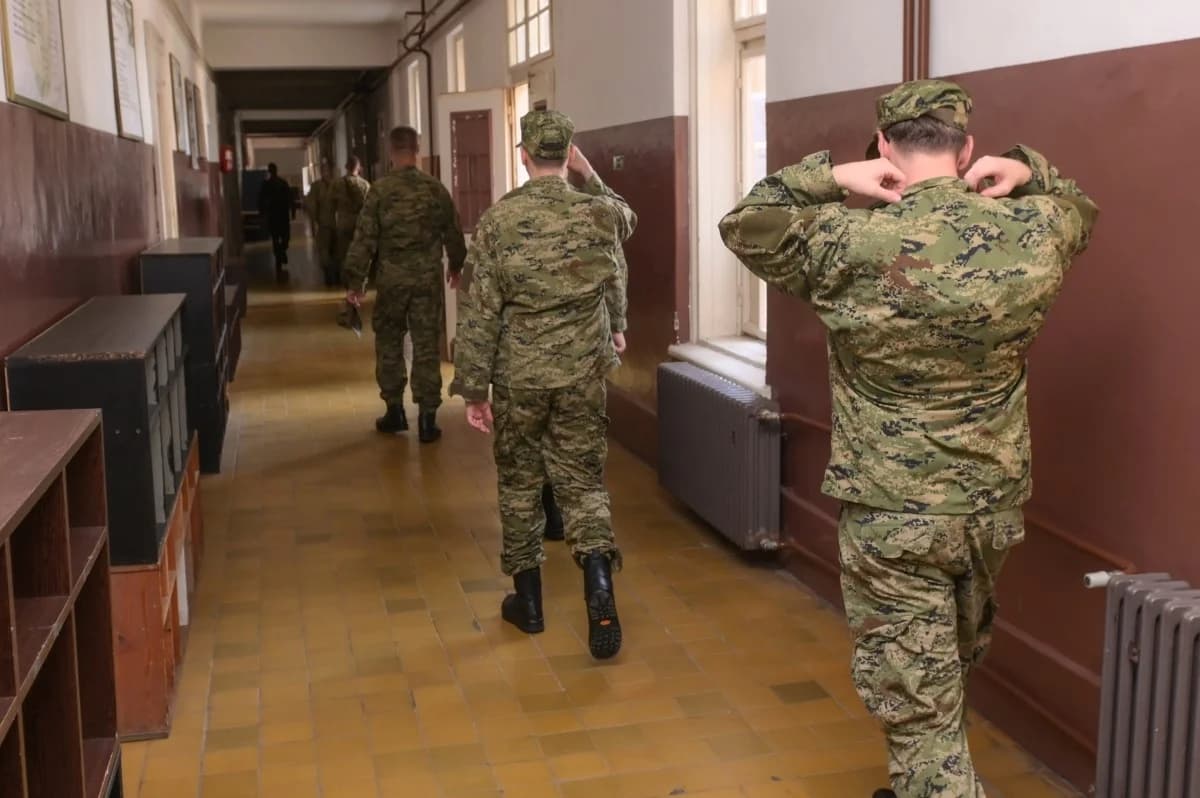 Povećan interes mladih za vojni poziv, ukupno je na Dragovoljno vojno osposobljavanje 43. naraštaja u vojarnu u Požegu stiglo 181 mladića i djevojaka