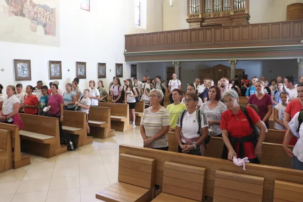 Hodočasnici pješaci krenuli u voćinsko svetište