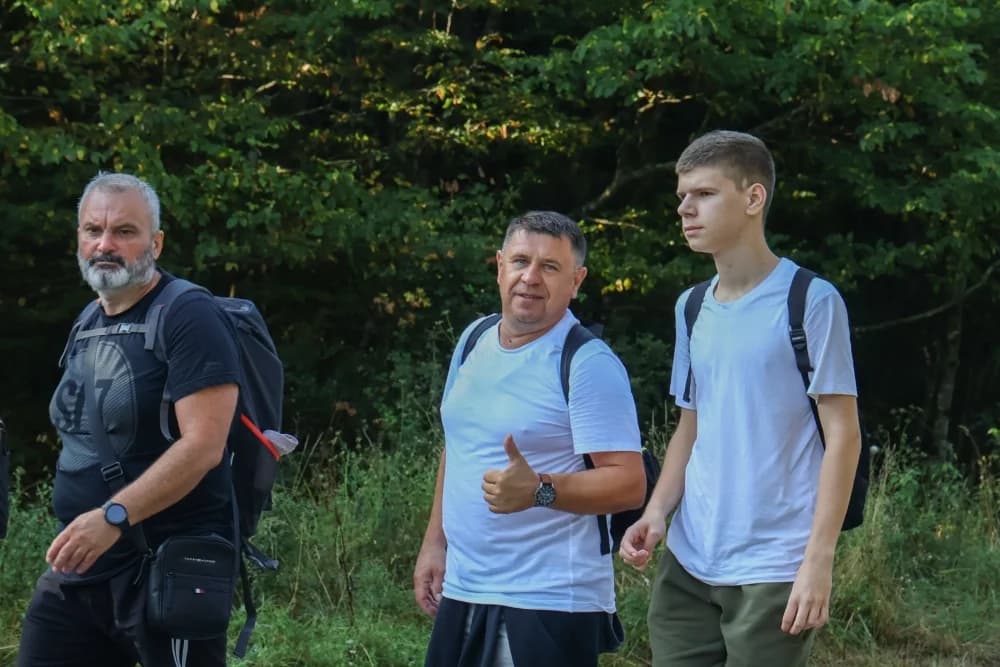 ZAJEDNIŠTVO NA PUTU: Brojni vjernici hodočaste prema voćinskom svetištu