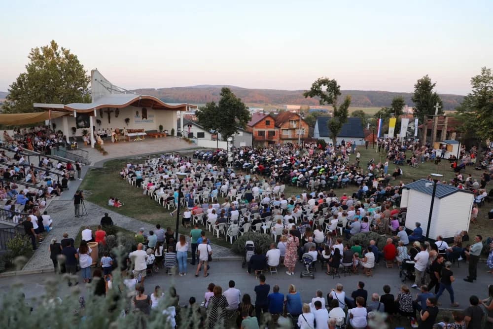 FOTO: Prva večer Devetnica u Pleternici, 23.8.2024.