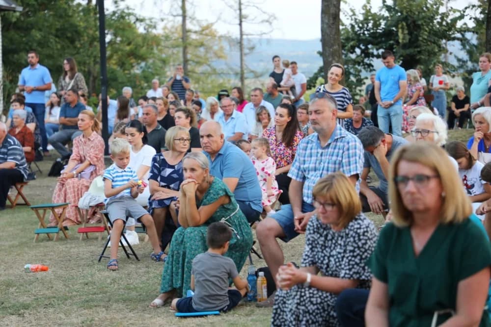 FOTO: Prva večer Devetnica u Pleternici, 23.8.2024.