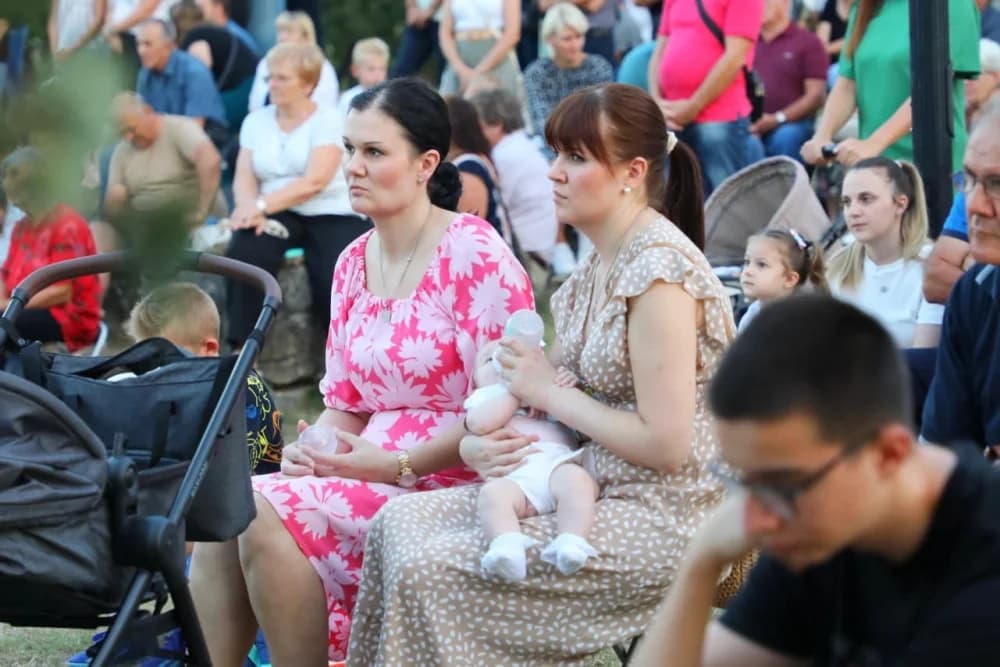FOTO: Prva večer Devetnica u Pleternici, 23.8.2024.