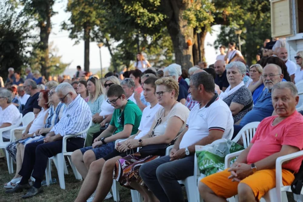 FOTO: Prva večer Devetnica u Pleternici, 23.8.2024.
