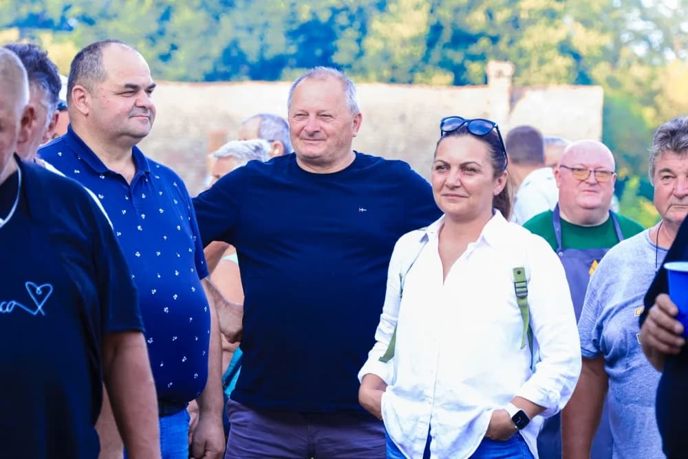 FOTO: Fišijada i Ribarske večeri u Trenkovu