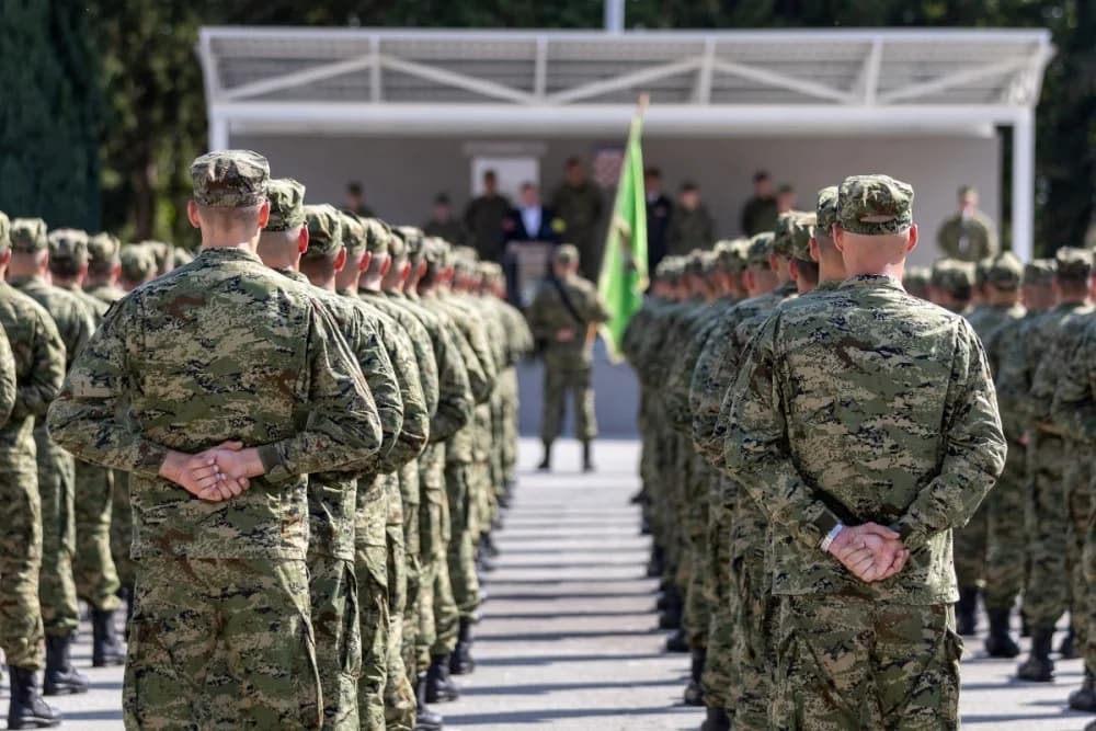 Ročnici prisegnuli Domovini: „Pridružite se HV-u, radite za dobrobit društva, stvarajte nova iskustva u sjajnom okruženju“