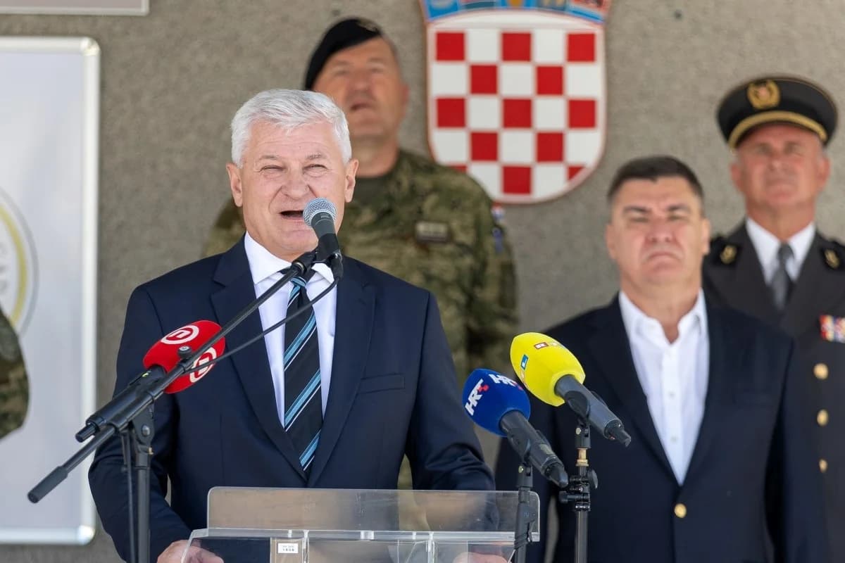 Ročnici prisegnuli Domovini: „Pridružite se HV-u, radite za dobrobit društva, stvarajte nova iskustva u sjajnom okruženju“
